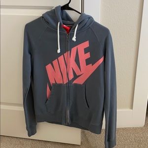 Long sleeve zip up sweatshirt
